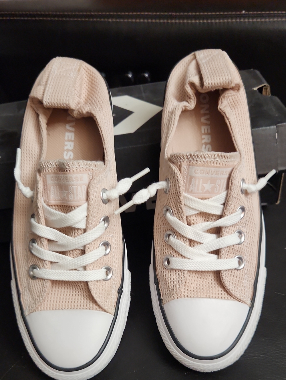 Converse Canvas Low Top Sneakers in Light Pink